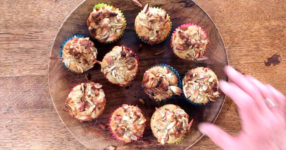sundere rabarber-muffins fuldkorn opskrift