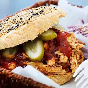 Pulled turkey kalkun burger sund opskrift