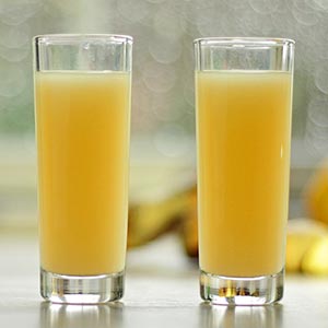Flydende sundhed: Få din daglige dosis ingefær i ét stærkt ingefærshot med gurkemeje og citron.