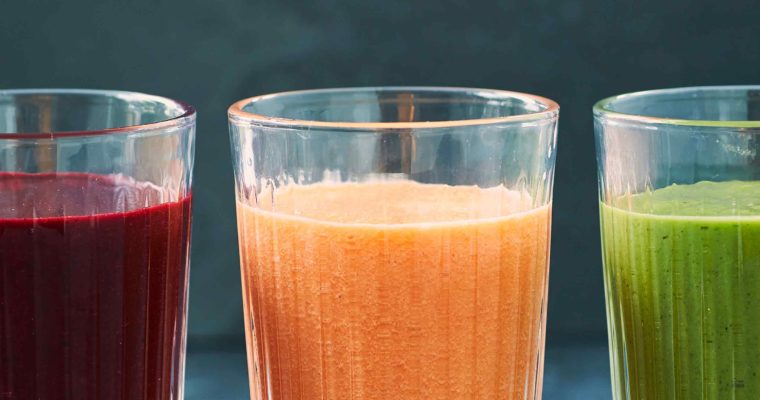 3 antiinflammatoriske smoothies – rød, gul og grøn