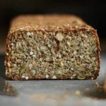 opskrift glutenfrit rugbrød hjemmebagt