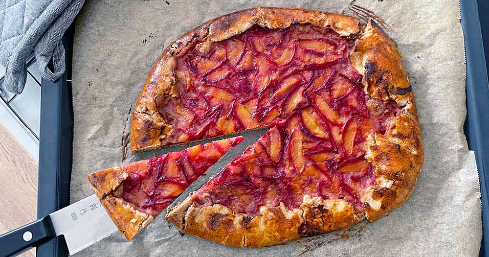 opskrift glutenfri galette med blommer